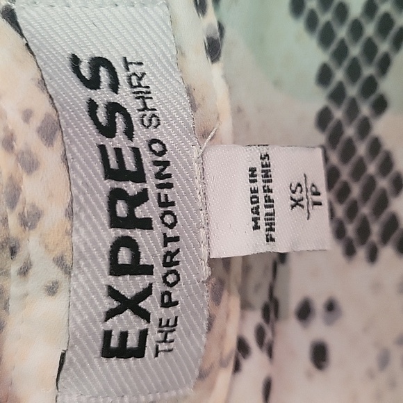 Express Snake Print Button up Tank - Picture 2 of 4